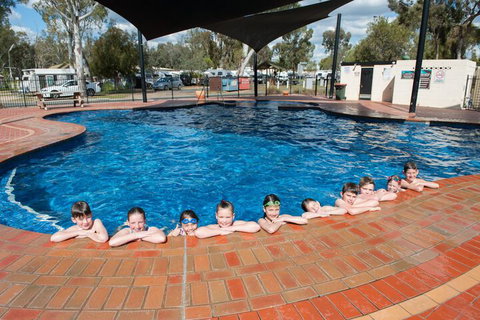 NRMA Echuca Holiday Park - Bed n Breakfasts 3