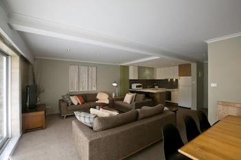 Altitude Apartments - Local Tourism 0