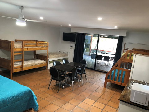 Captain Cook Holiday Village - Accommodation Australia 4