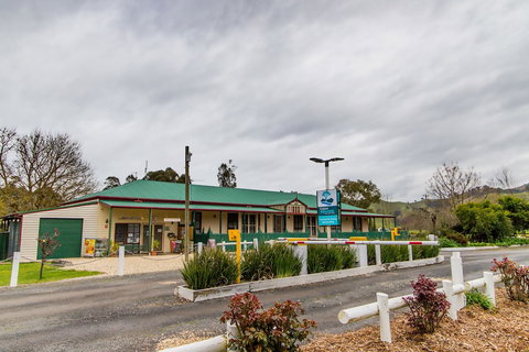 Breeze Holiday Parks - Eildon - Accommodation Australia 2