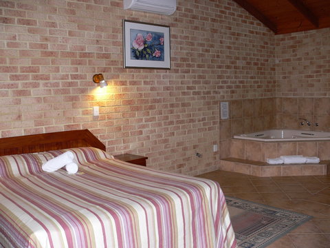 Spring Bay Villas - Accommodation Australia 1