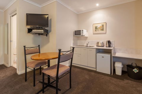Yarra Gables - Accommodation Australia 4