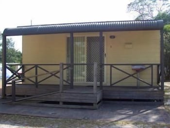 Canton Beach NSW Accommodation Australia