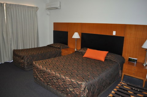 Sundowner Hotel Motel - Accommodation Australia 4