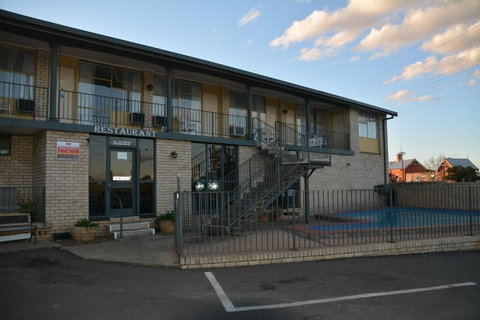 Adrian Motel - Local Tourism 1