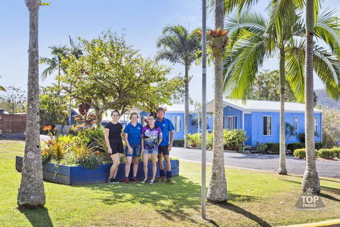 Lake Tinaroo Holiday Park - Accommodation Australia 4
