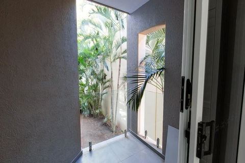 603 On The Beach Luxury Apartment - Bed n Breakfasts 0