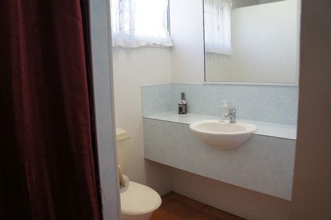 Ayrline Motel - Accommodation Australia 6