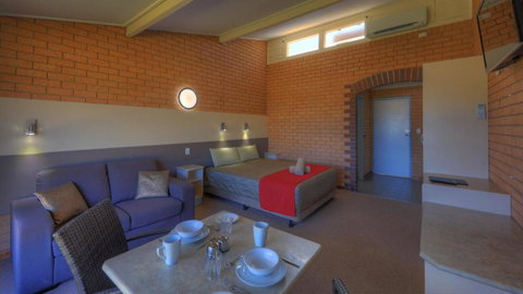 Tenterfield Motor Inn - Accommodation Australia 5