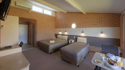 Tenterfield Motor Inn - Accommodation Australia 2