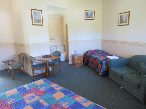 Golfview Lodge - Accommodation Australia 6