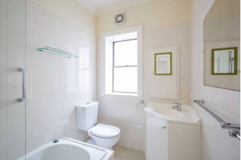 Ultimate Bondi Escape 2 - Bed n Breakfasts 2