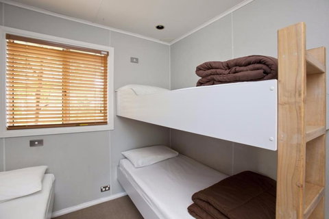 NRMA Ocean Beach Holiday Resort - Australia Shopping 4