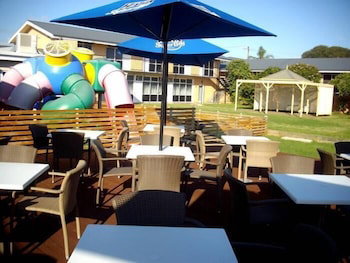 Christies Beach Hotel - Accommodation Australia 3