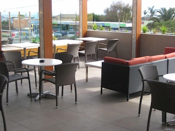 Christies Beach Hotel - Accommodation Australia 6