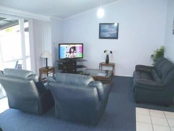 Bay Hideaway Resort - Accommodation Australia 2
