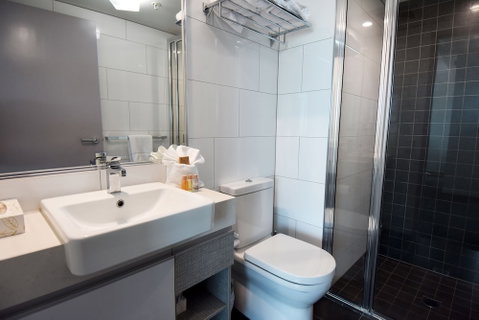 H On Mitchell Apartment Hotel - Accommodation Australia 3
