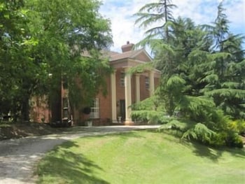 Manor Estate - Accommodation Australia 0