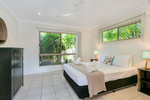 Kewarra Beach Retreat 2 - Bed n Breakfasts 6
