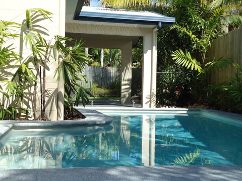 Kewarra Beach Retreat 2 - Bed n Breakfasts 2