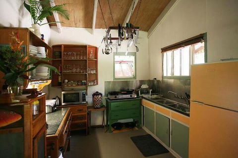 Tropical Bliss Bed & Breakfast - Australia Shopping 5