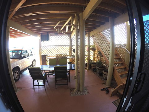 On The Deck @ Shark Bay - Bed n Breakfasts 4