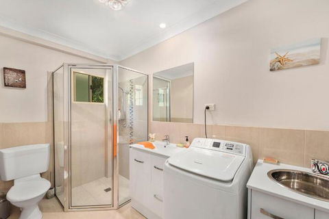 Alarks Nest - Bed n Breakfasts 5