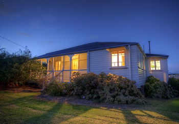 Apple Blossom Cottage - Local Tourism 1