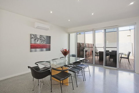 Anglesea River Apartments - Australia Shopping 5