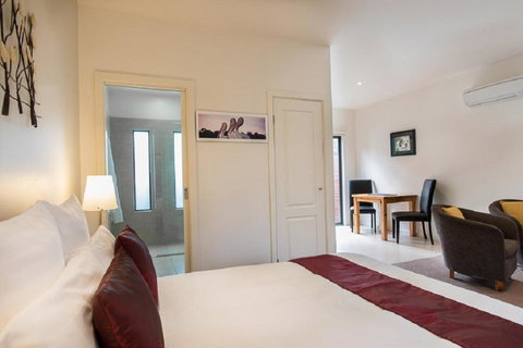 Balconies Dolphincove - Local Tourism 3