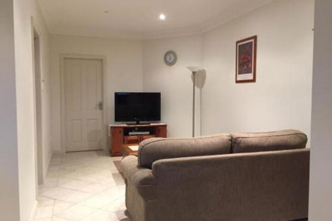 Robin Hill Retreat - Accommodation Australia 7