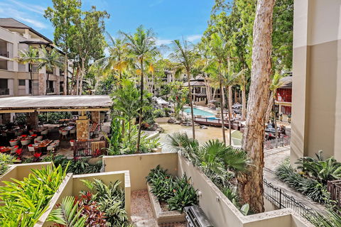 Apartment 316 At Sea Temple Palm Cove - Bed n Breakfasts 0