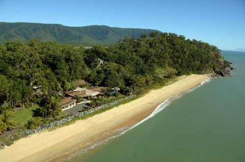 Trinity Beach Palace - Bed n Breakfasts 7