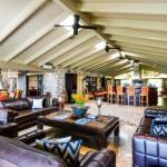 Trinity Beach Palace - Bed n Breakfasts 1