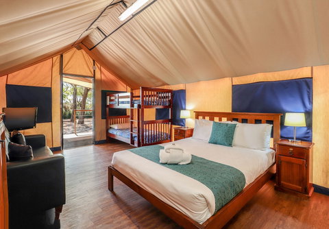 Amblin Holiday Park - Local Tourism 6