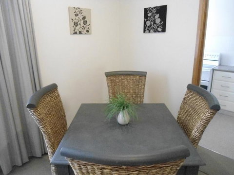 Ashwood Apartment Bellerive - Local Tourism 1