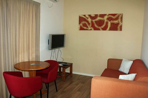 Australian Motor Homes Tourist Park - Australia Shopping 7