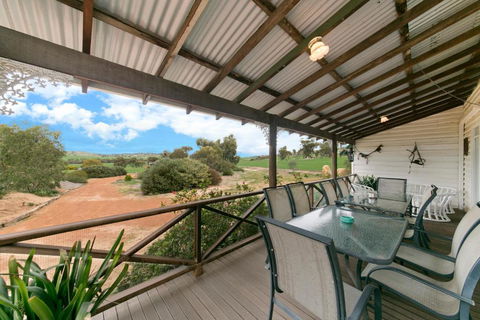 Hillside Country Retreat - Local Tourism 6