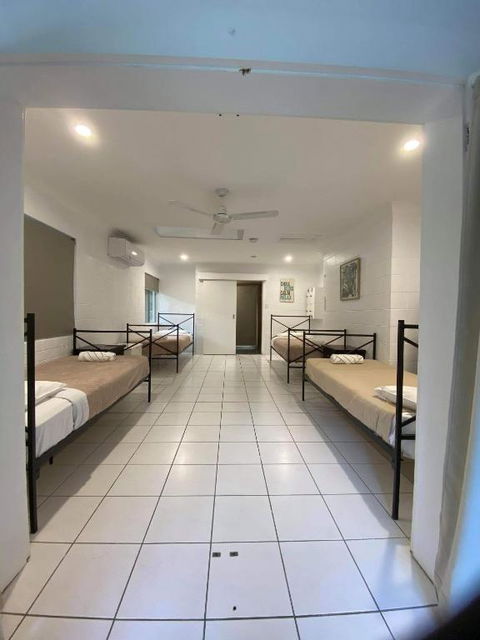 Cairns Beaches Flashpackers - Bed n Breakfasts 5