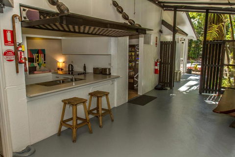 Cairns Beaches Flashpackers - Bed n Breakfasts 1