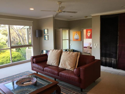 Andrews On Topaz - Australia Shopping 5