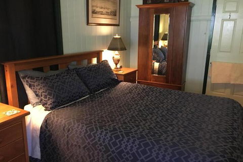 Pitstop Lodge Guesthouse B & B - Accommodation Australia 6