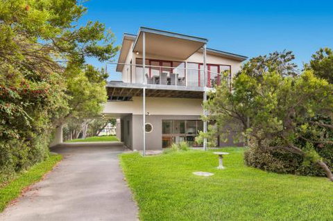 Beachside Vista - Australia Shopping 3