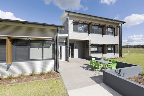 Western Sydney University Village Hawkesbury - Australia Shopping 3