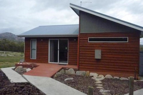 Yakkalla Holiday Cottage - Accommodation Australia 1