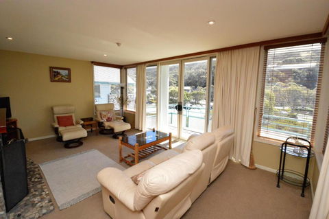 Aspect 2 - Bed n Breakfasts 3