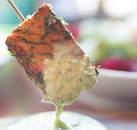 Rhonda's Bar - Bed n Breakfasts