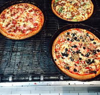 Pinkys Pizza - Accommodation Australia