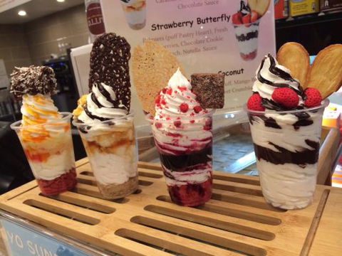 Tutto Premium Frozen Yogurt & Desserts - Accommodation Australia 0