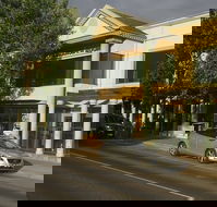 McGuires Bistro - Sherbourne Terrace - Accommodation Australia